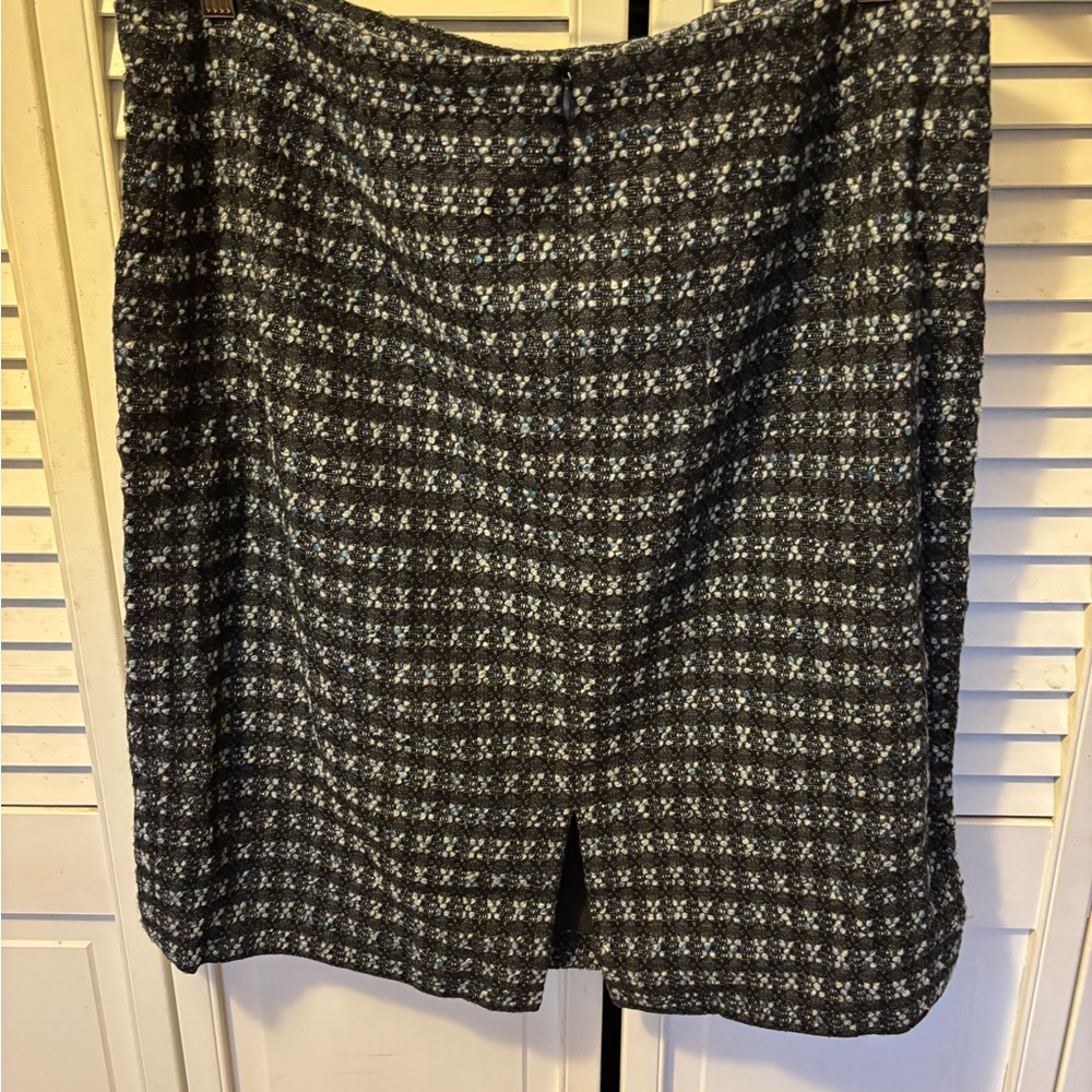 Chic Anne Klein Jacket and Skirt Set - Classic - Picture 8 of 10